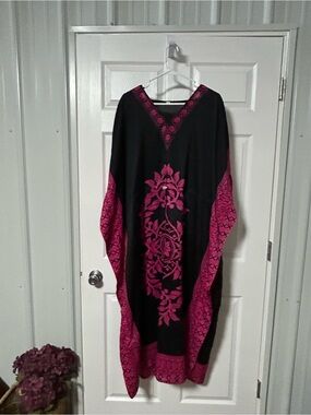 Black Caftan with Hot Pink Floral Embroidery - Free size